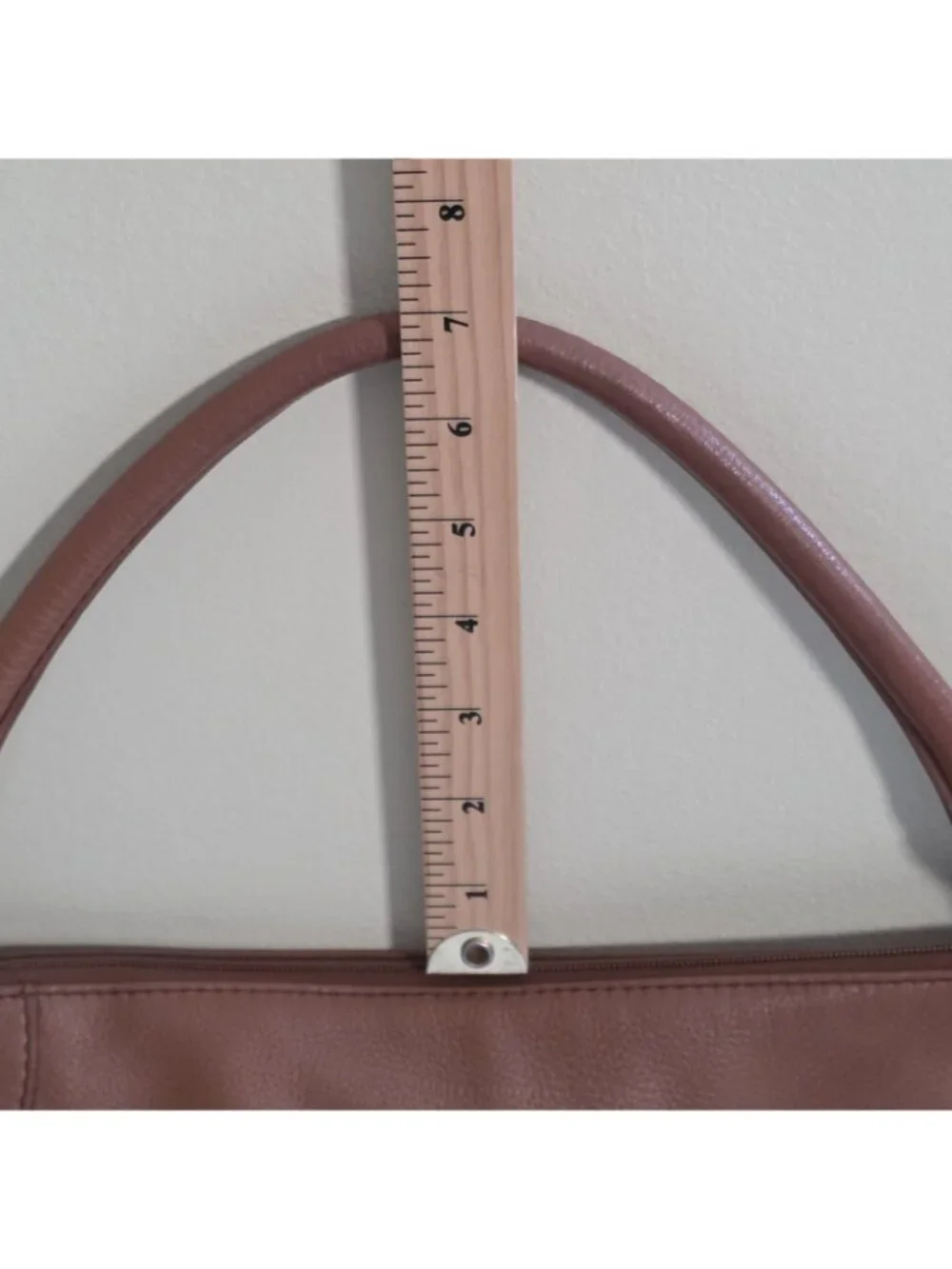 Fossil genuine pebbled